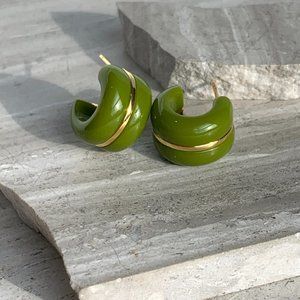 NEW ~ Anthropologie Olive Resin & Gold Huggie Hoop Earrings